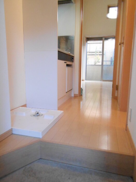 物件内観写真17　(廊下)