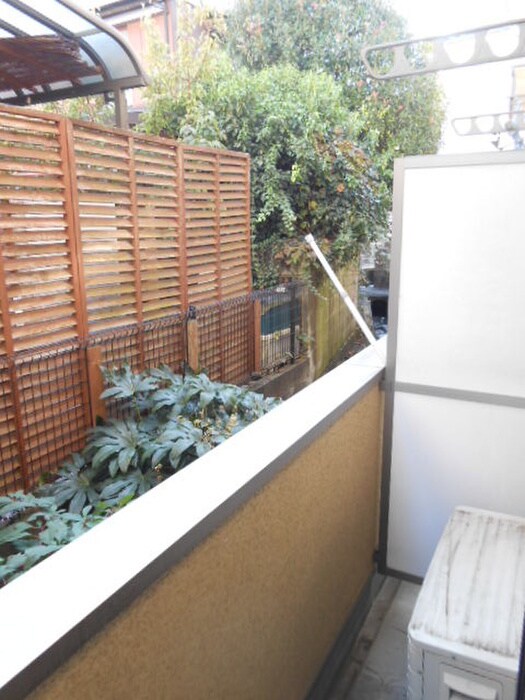 物件内観写真22　(室内からの展望)