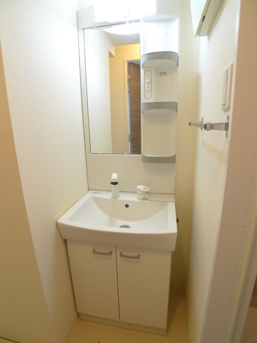 物件内観写真9　(洗面)