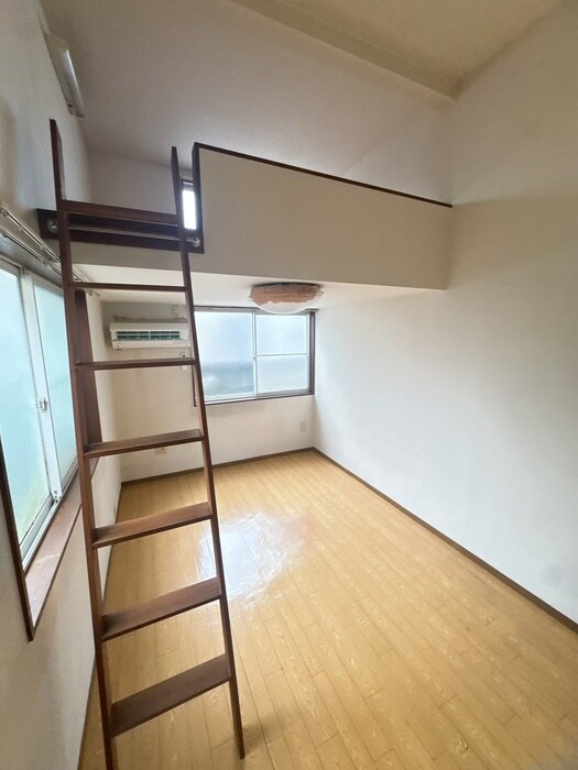 物件内観写真7　(居室)