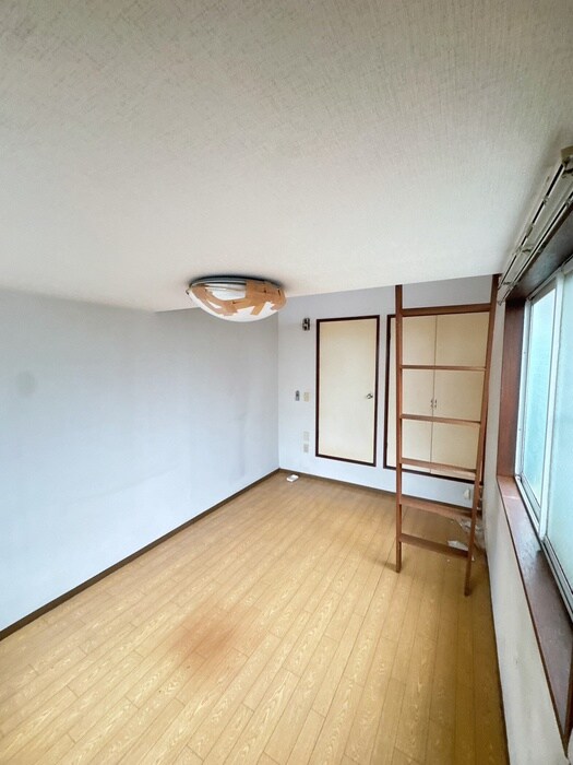 物件内観写真9　(居室)