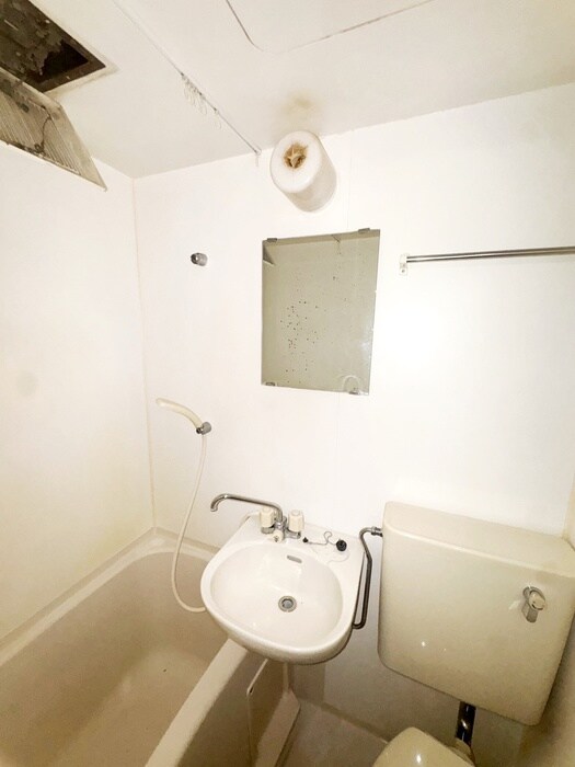 物件内観写真12　(洗面)