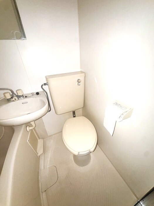 物件内観写真14　(トイレ)