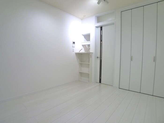 物件内観写真6　(居室)