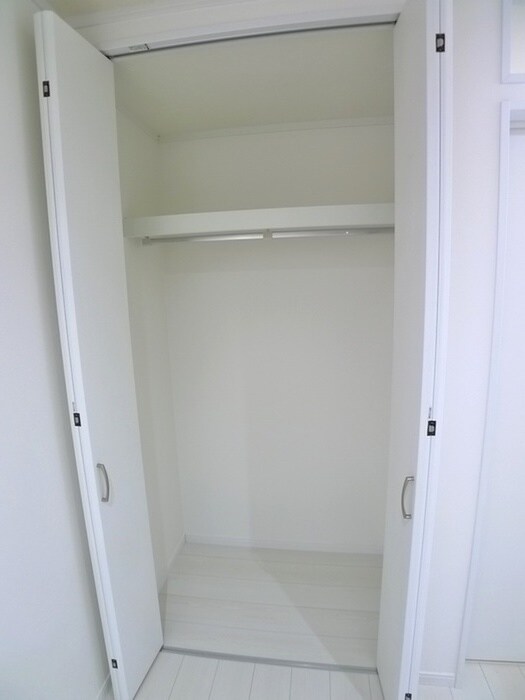 物件内観写真7　(収納)