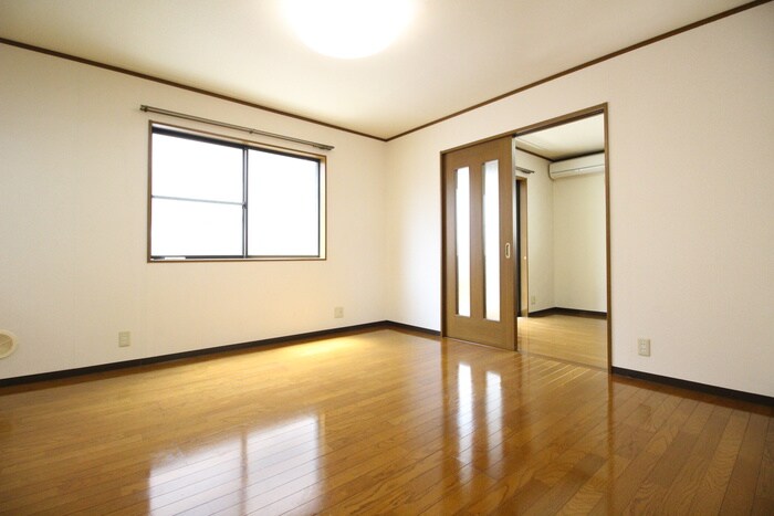 物件内観写真7　(居室)