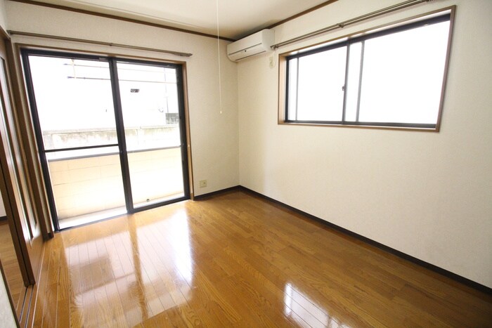 物件内観写真8　(居室)