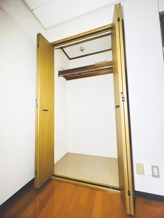 物件内観写真16　(収納)