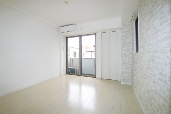 物件内観写真10　(居室)