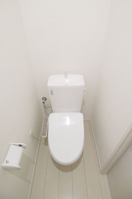 物件内観写真14　(トイレ)