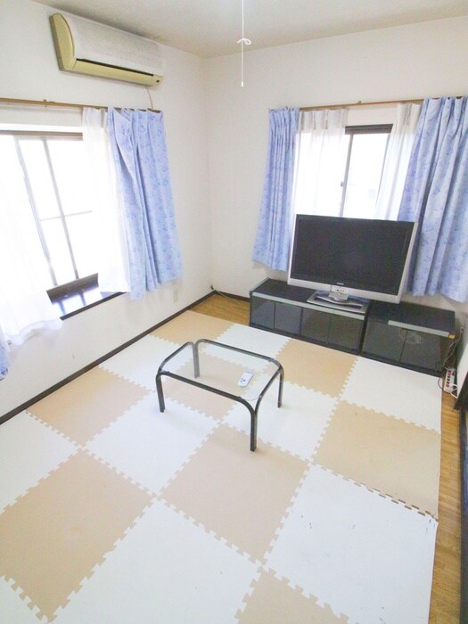 物件内観写真5　(居室)