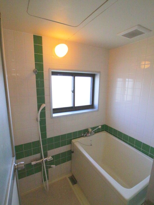 物件内観写真10　(バス／シャワールーム等)