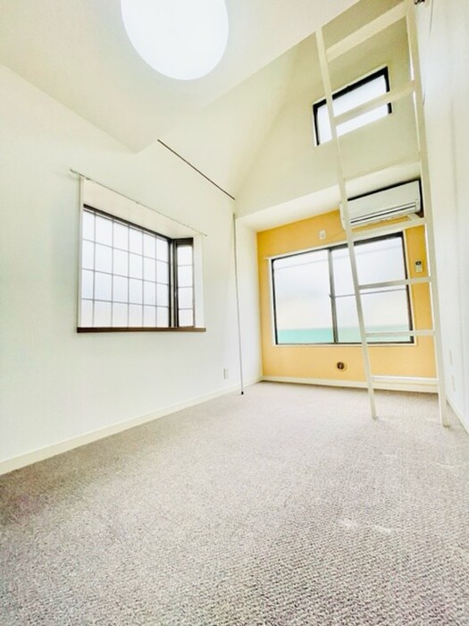 物件内観写真13　(居室)