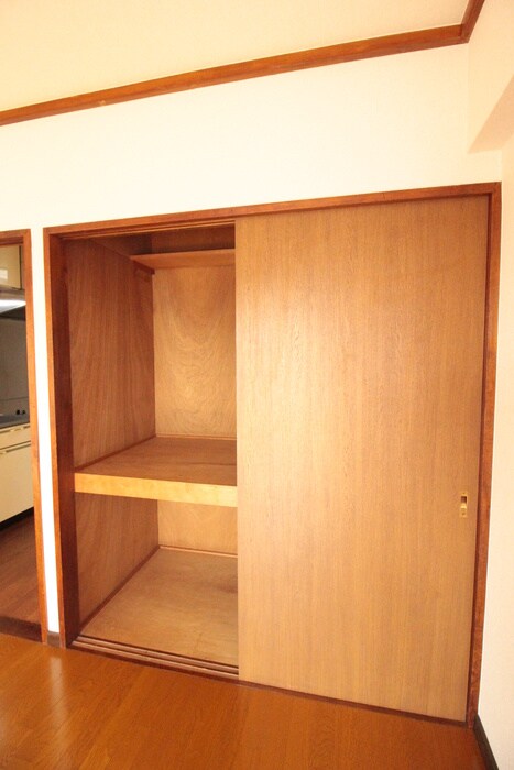 物件内観写真14　(収納)