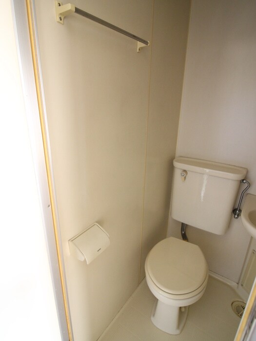 物件内観写真15　(トイレ)