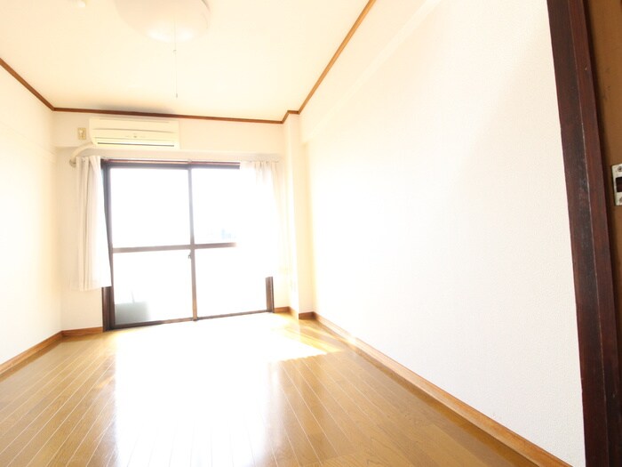 物件内観写真22　(居室)