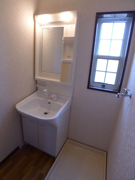 物件内観写真9　(洗面)