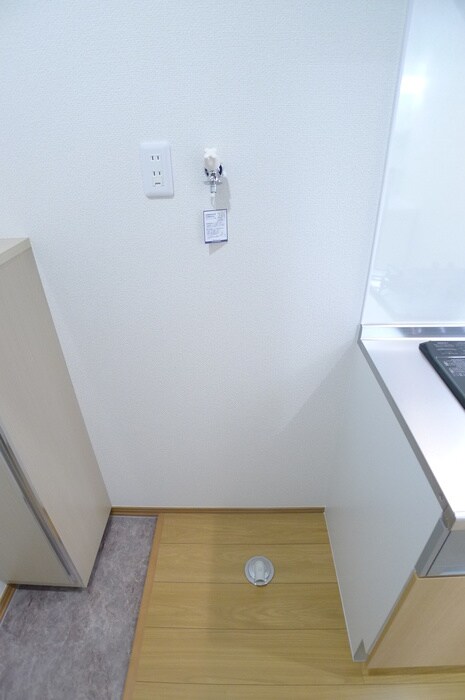 物件内観写真12　(洗濯機置場)