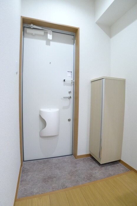 物件内観写真13　(玄関)
