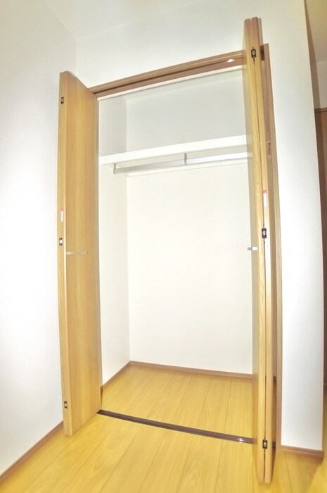 物件内観写真16　(収納)