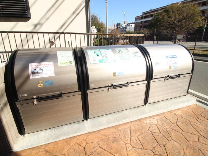 物件外観写真4　(建物設備)