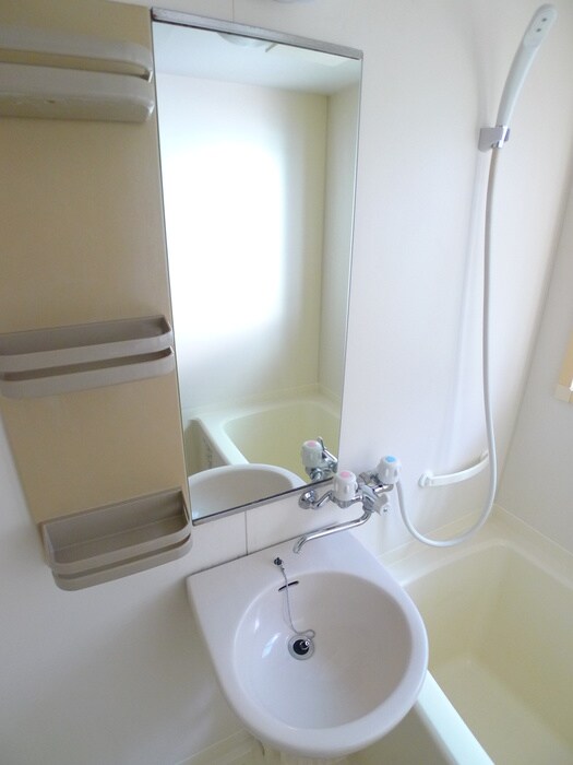 物件内観写真12　(洗面)