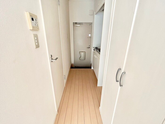 物件内観写真17　(廊下)