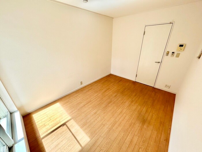 物件内観写真18　(居室)