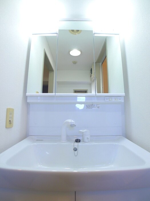 物件内観写真13　(洗面)