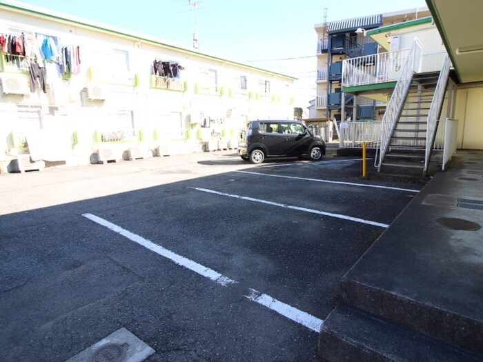 物件外観写真6　(駐車場)