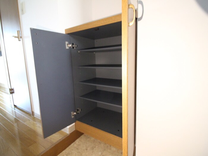 物件内観写真20　(靴箱)