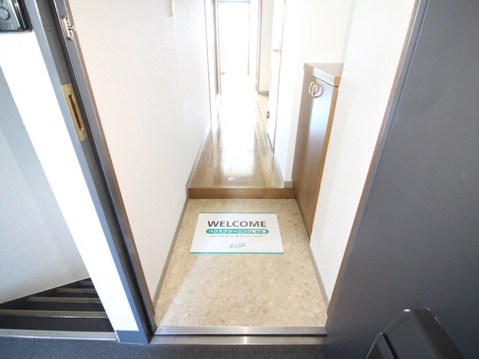 物件内観写真21　(玄関)