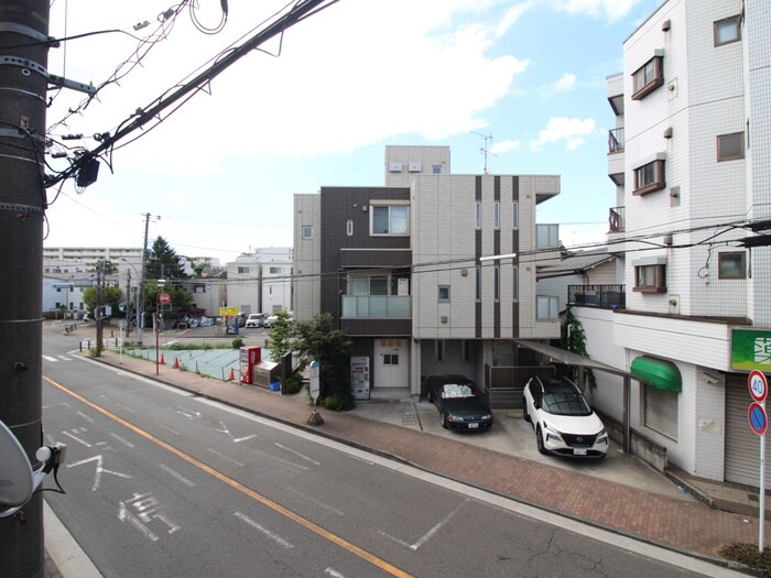 物件内観写真22　(室内からの展望)