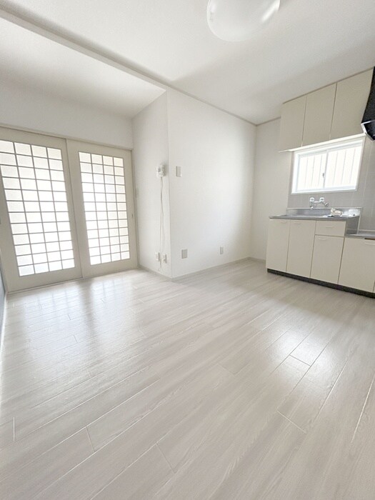 物件内観写真4　(居室)