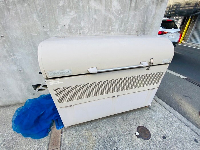 物件外観写真6　(建物設備)