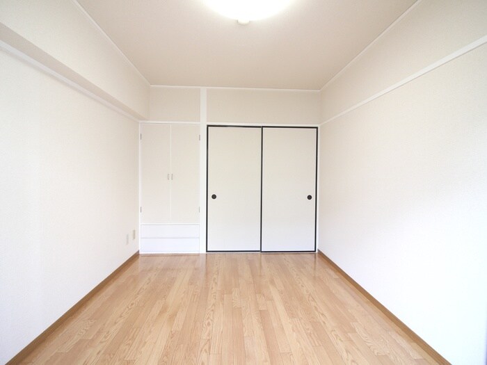 物件内観写真13　(居室)