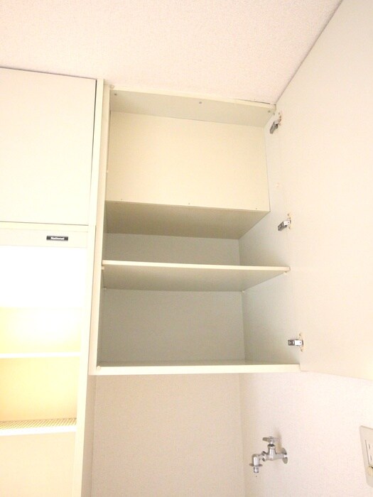 物件内観写真16　(収納)