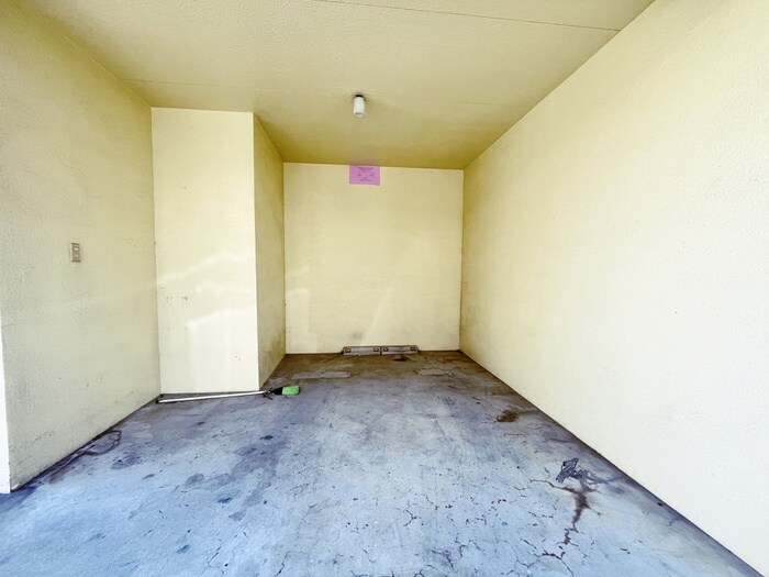 物件外観写真4　(駐車場)