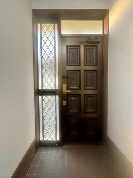 物件内観写真19　(玄関)