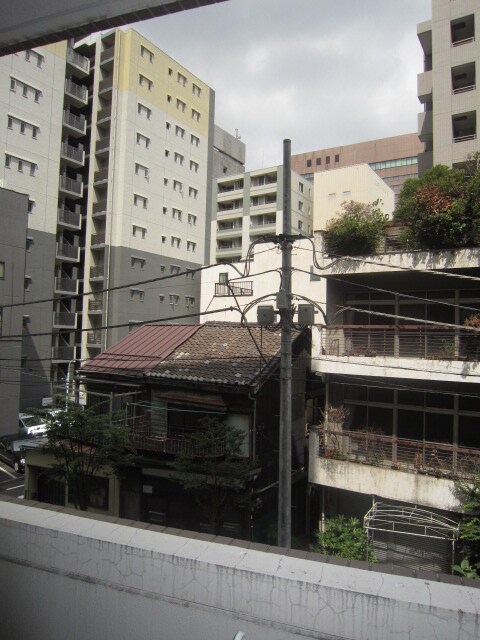 物件内観写真16　(室内からの展望)