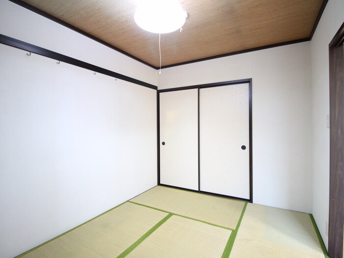 物件内観写真10　(居室)