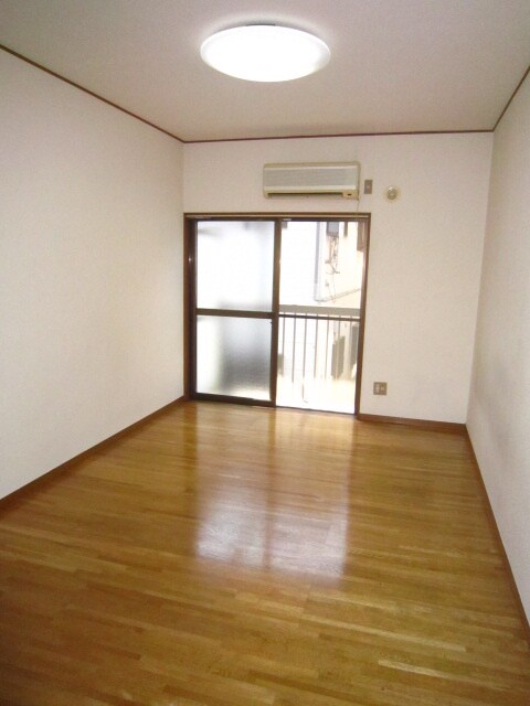 物件内観写真6　(居室)