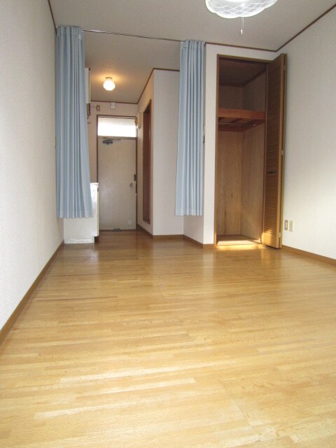 物件内観写真8　(玄関)