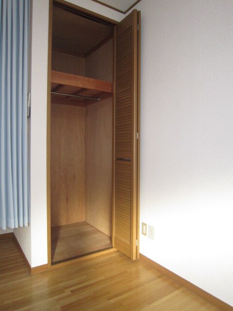 物件内観写真9　(収納)
