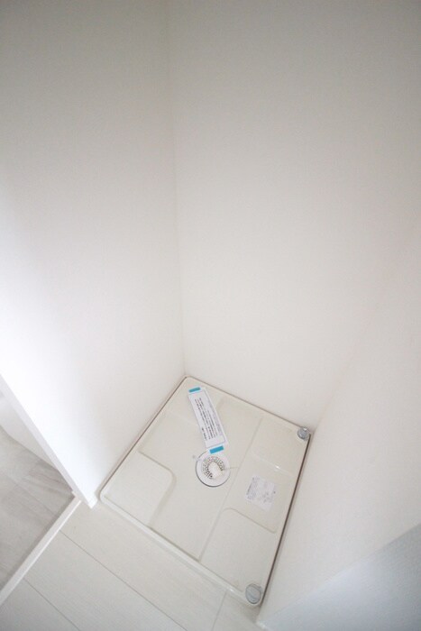 物件内観写真12　(洗濯機置場)