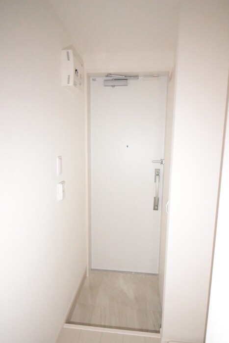 物件内観写真14　(玄関)