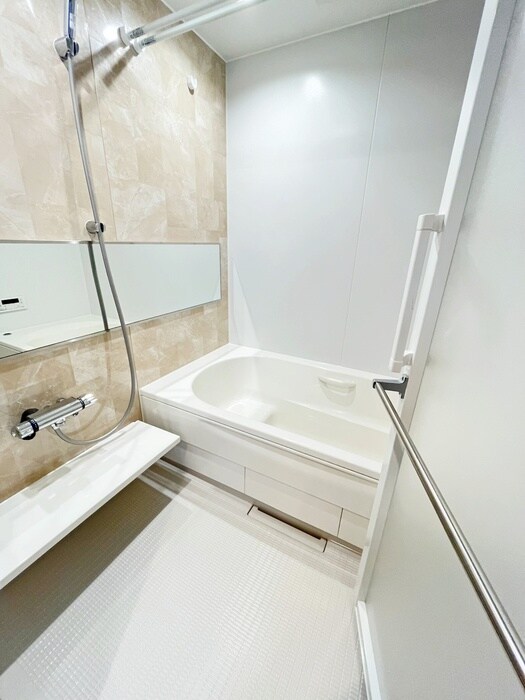 ＭＡＩＳＯＮ　ＥＸＣＩＡのバス