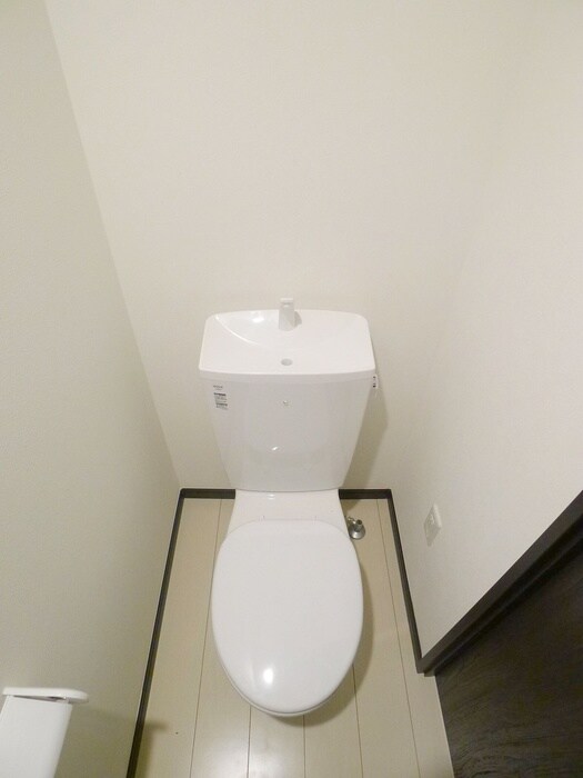 物件内観写真11　(トイレ)