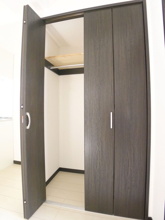 物件内観写真13　(収納)