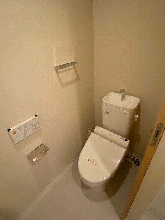 物件内観写真14　(トイレ)